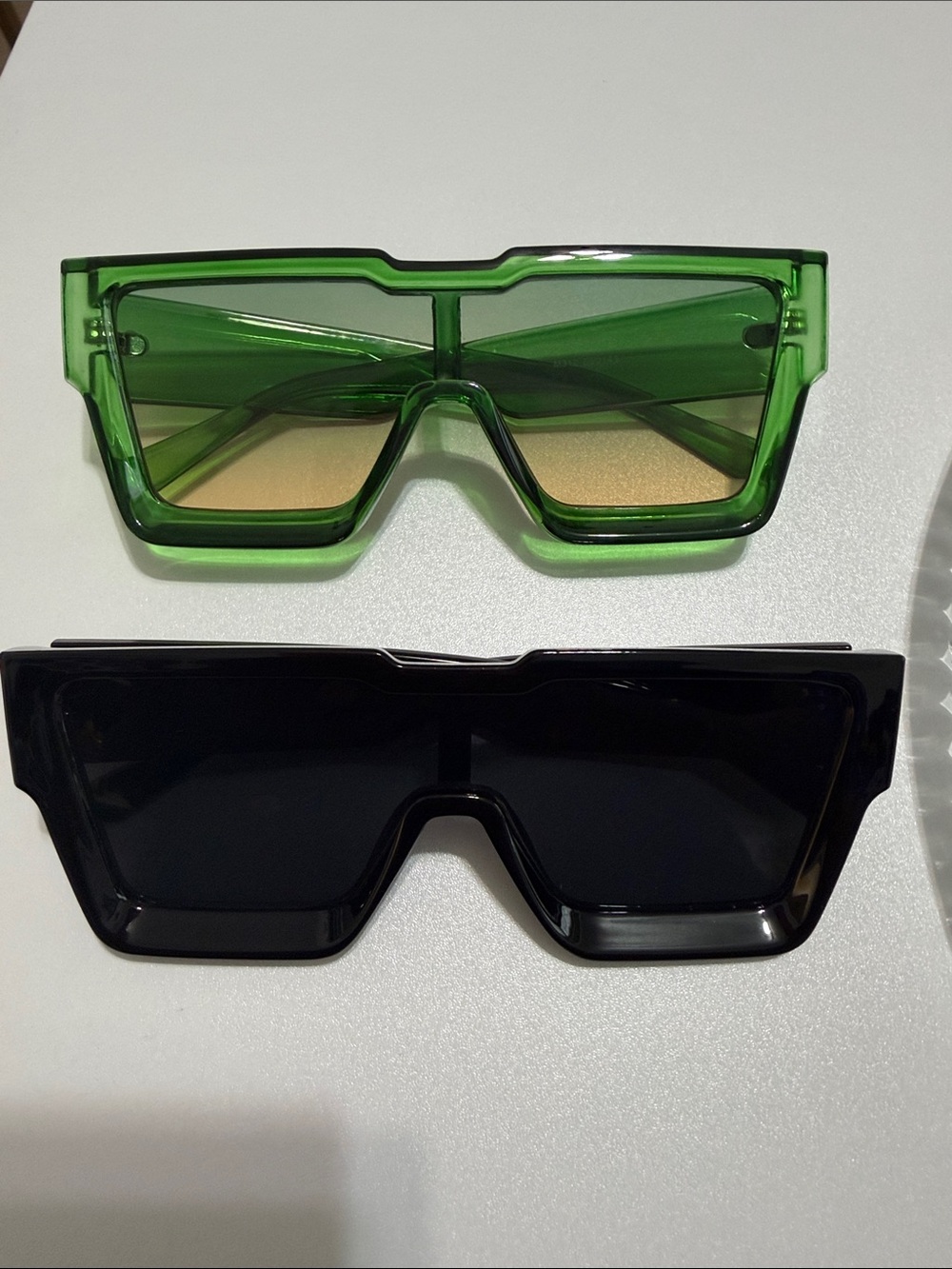 Stylish Green Oversized Shield Sunglasses - Unbranded